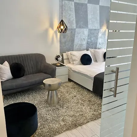 Venari Apartments, Apartment