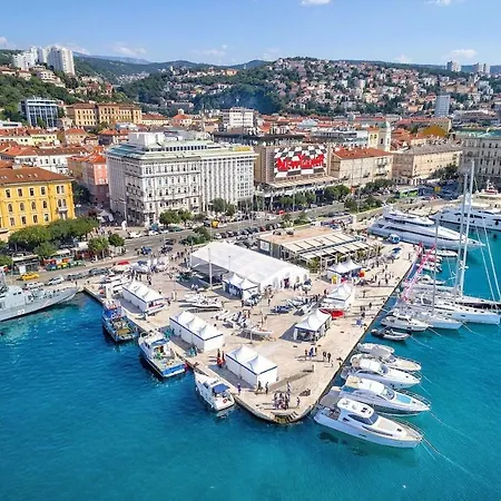 Venari Apartments, *