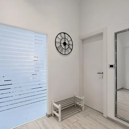 Venari Apartments, Apartment