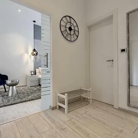 Venari Apartments, *