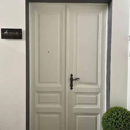 Venari Apartments, غييكا