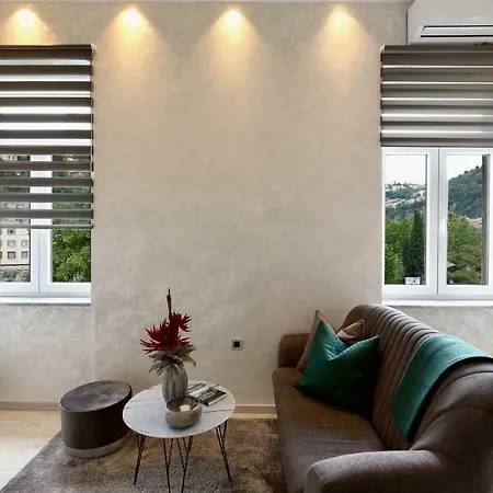 Venari Apartments, غييكا