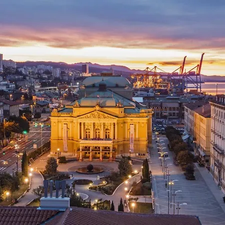 Venari Apartments, *