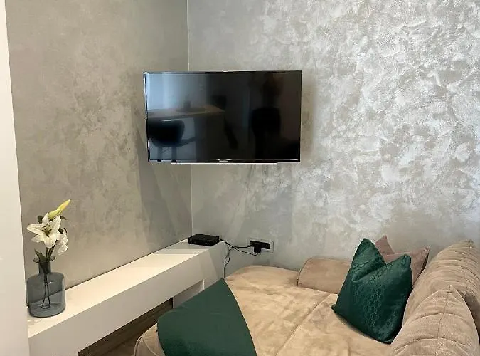 Venari Apartments, * Fiume