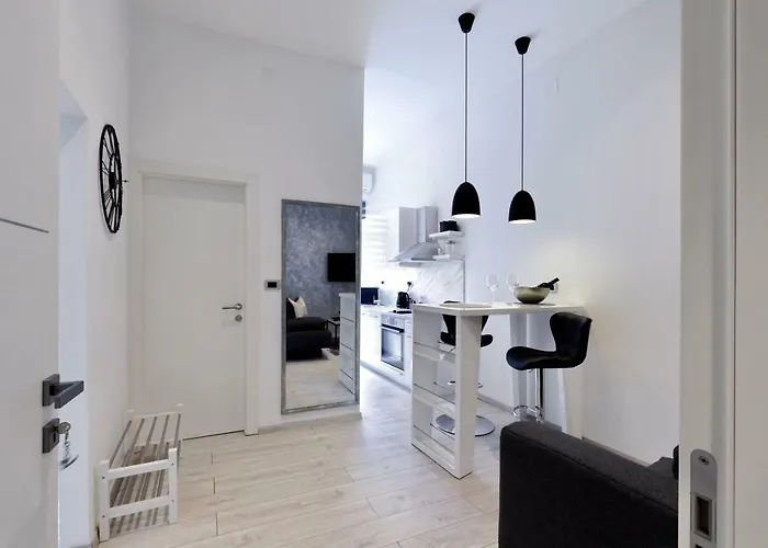 Venari Apartments, * Fiume